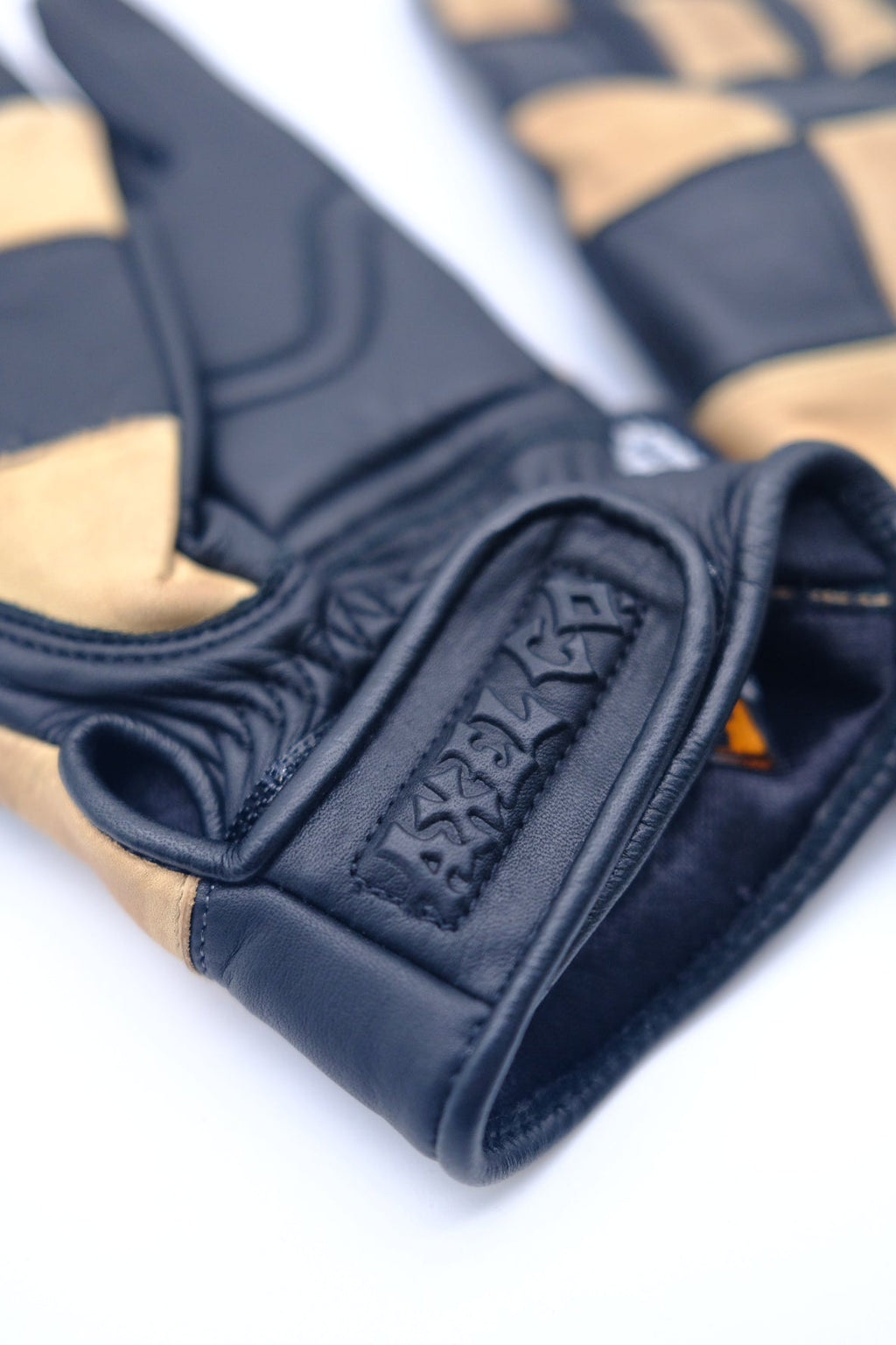 Armored Checkered Gloves NEW VERSION!!