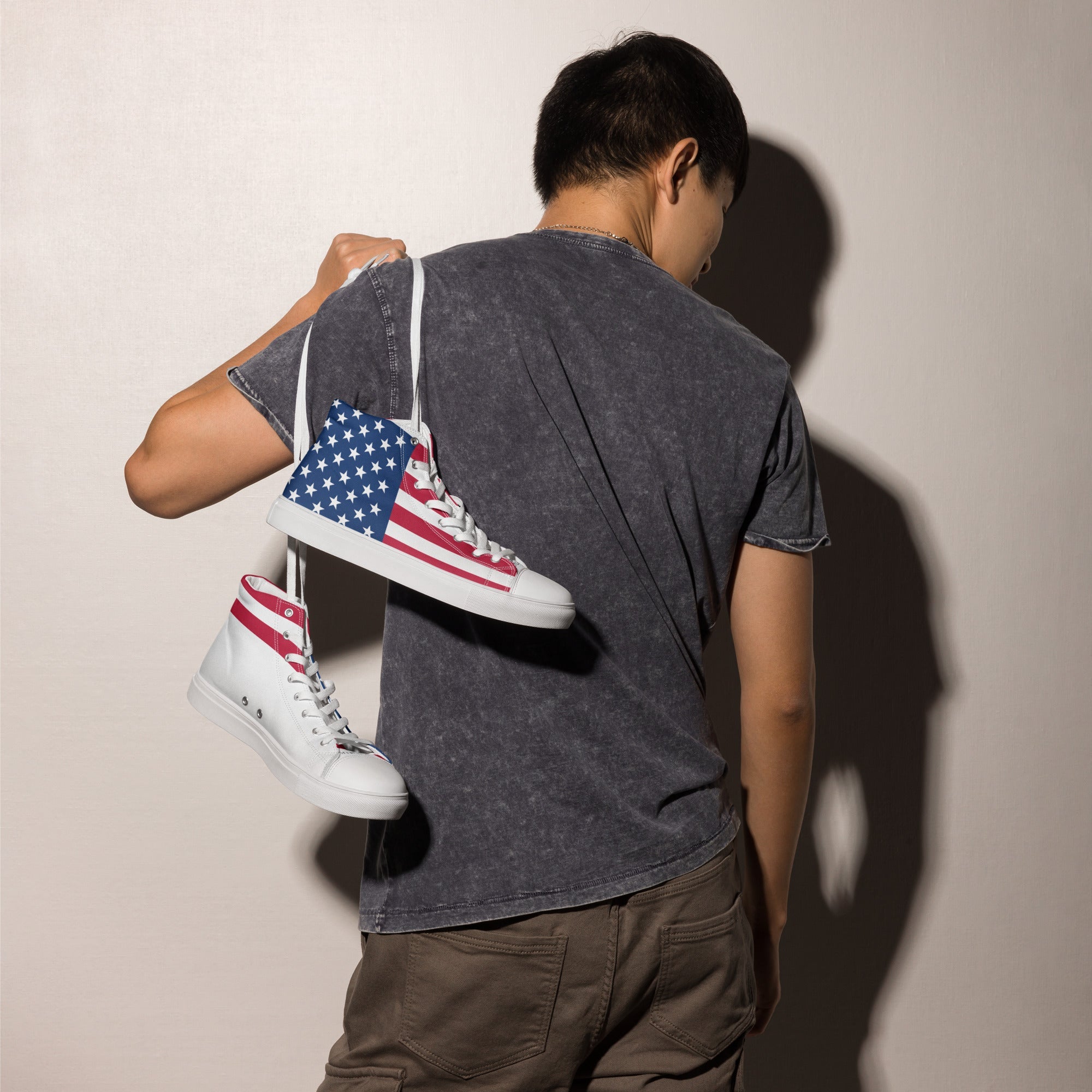 THEUS Men’s high top USA canvas shoes